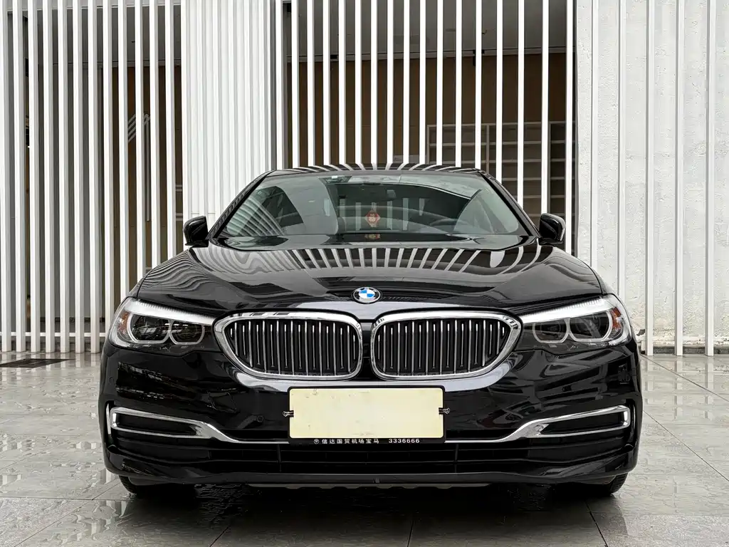 BMW 5 Series — фото 2