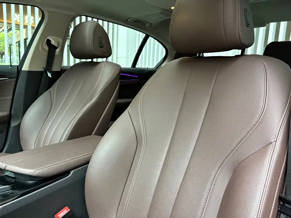 BMW 5 Series — фото 10