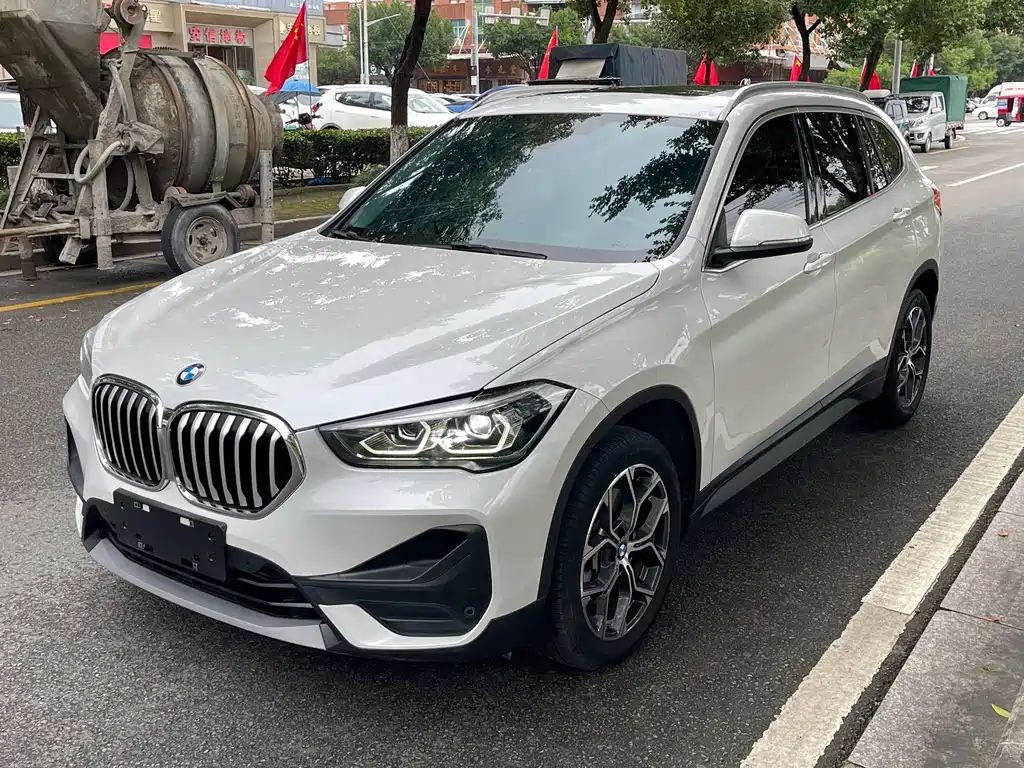 BMW X1 — фото 2