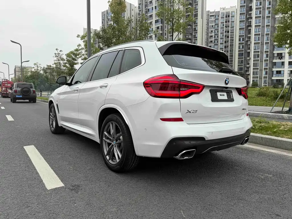 BMW X3 — фото 11