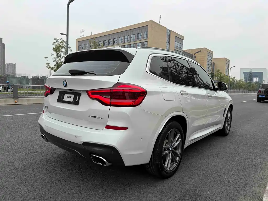 BMW X3 — фото 14