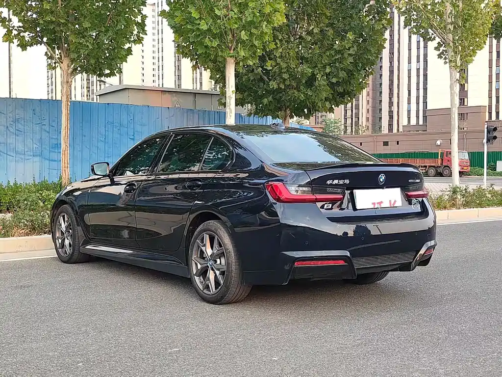 BMW i3 — фото 7