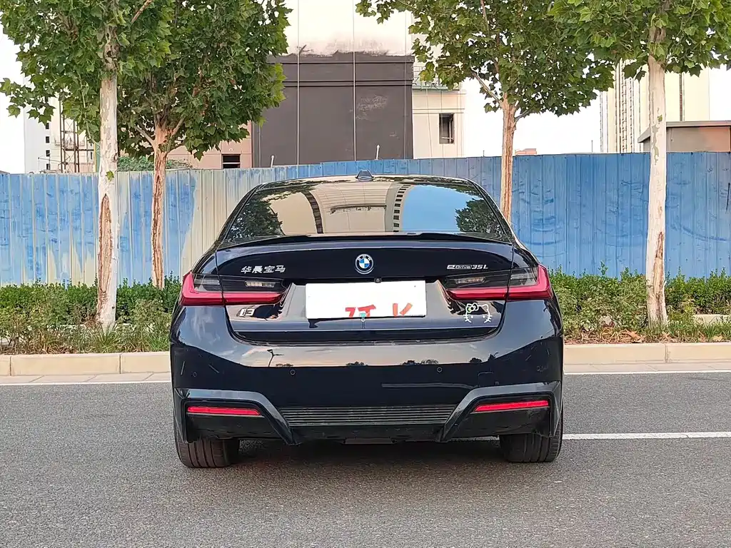 BMW i3 — фото 8