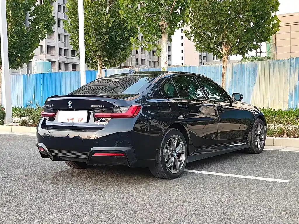 BMW i3 — фото 9
