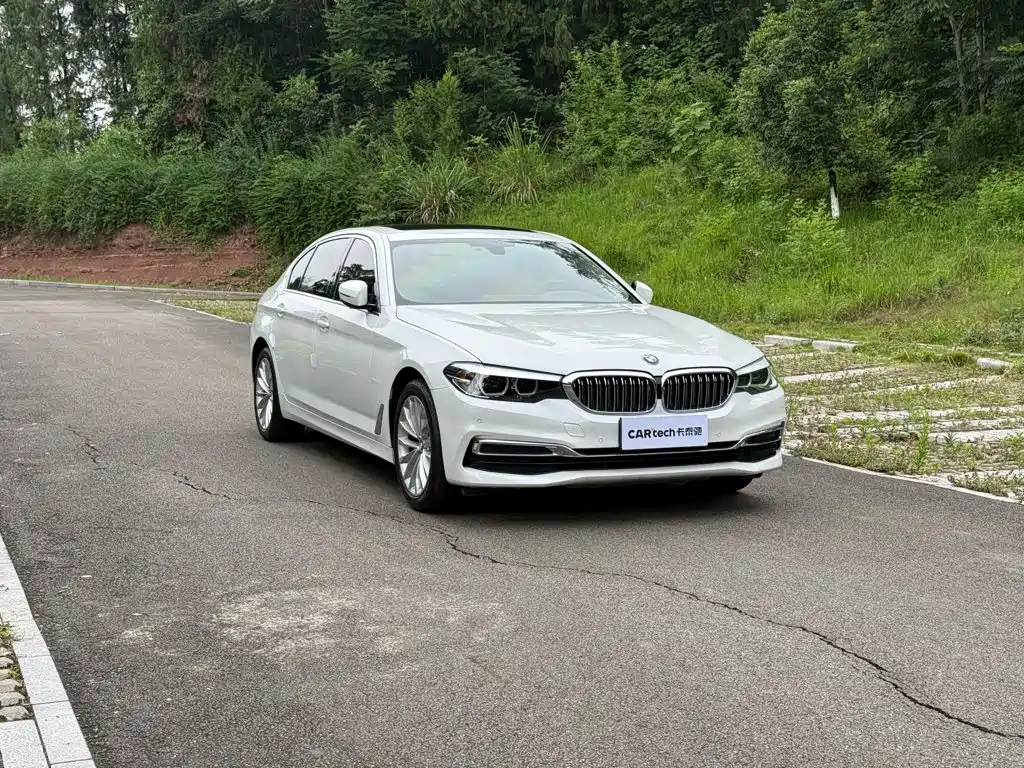 BMW 5 Series — фото 2