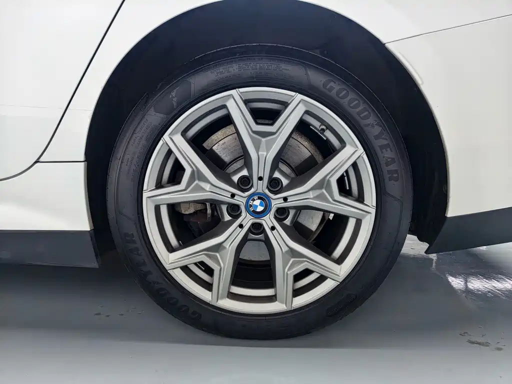 BMW i3 — фото 13