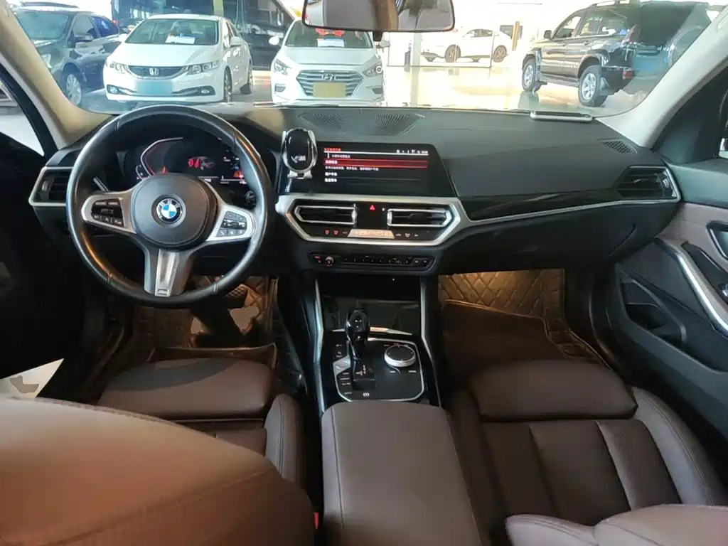 BMW 3 Series — фото 10