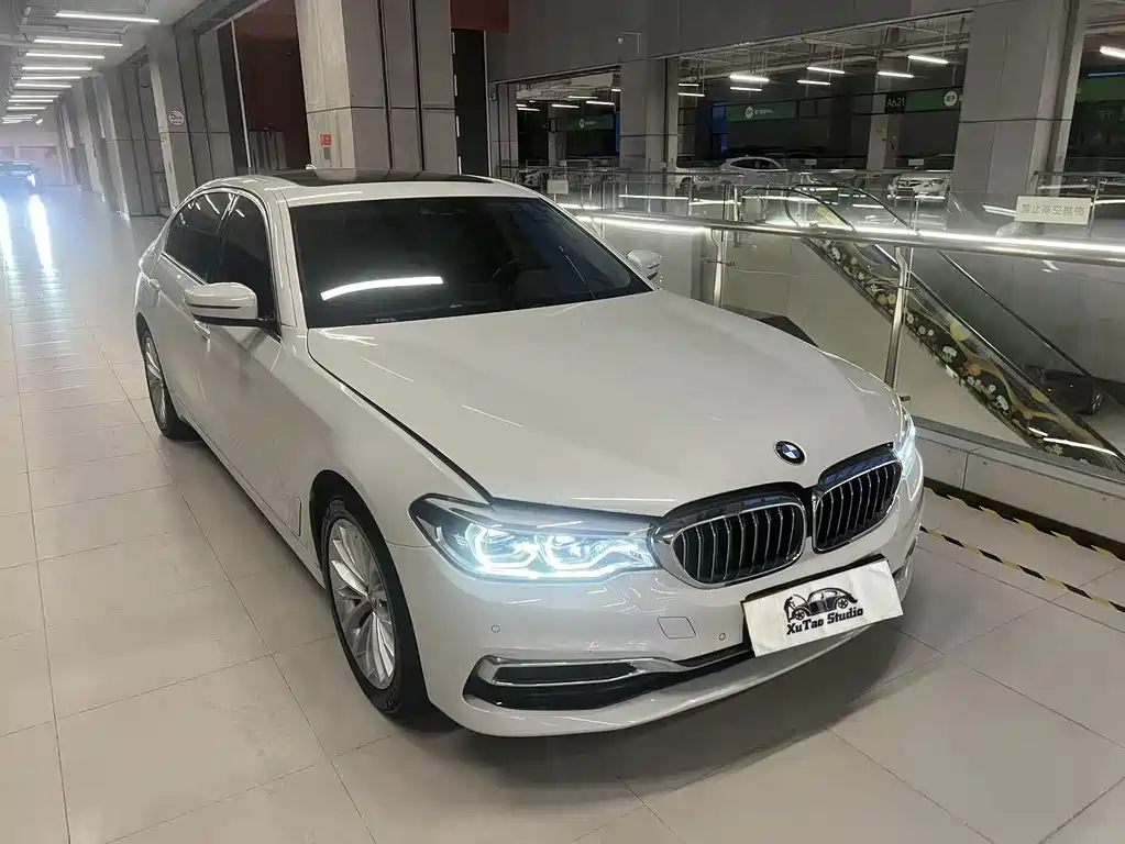 BMW 5 Series New Energy — фото 2