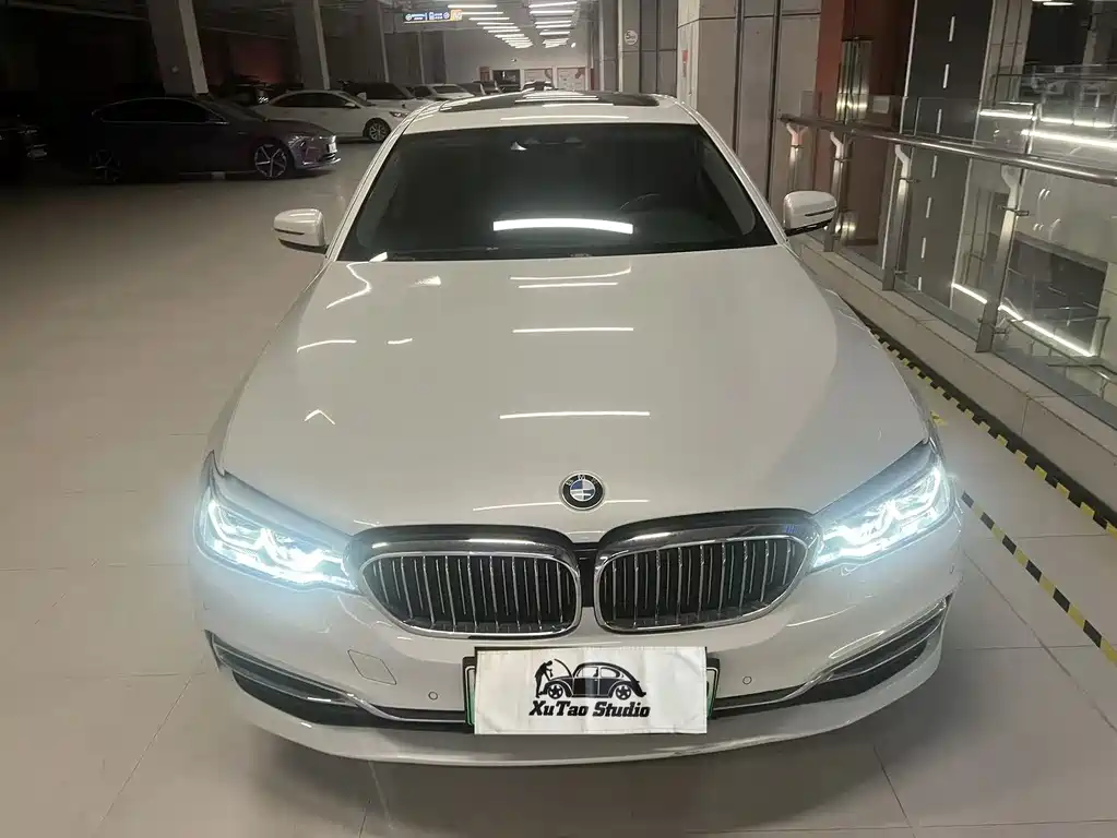 BMW 5 Series New Energy — фото 3
