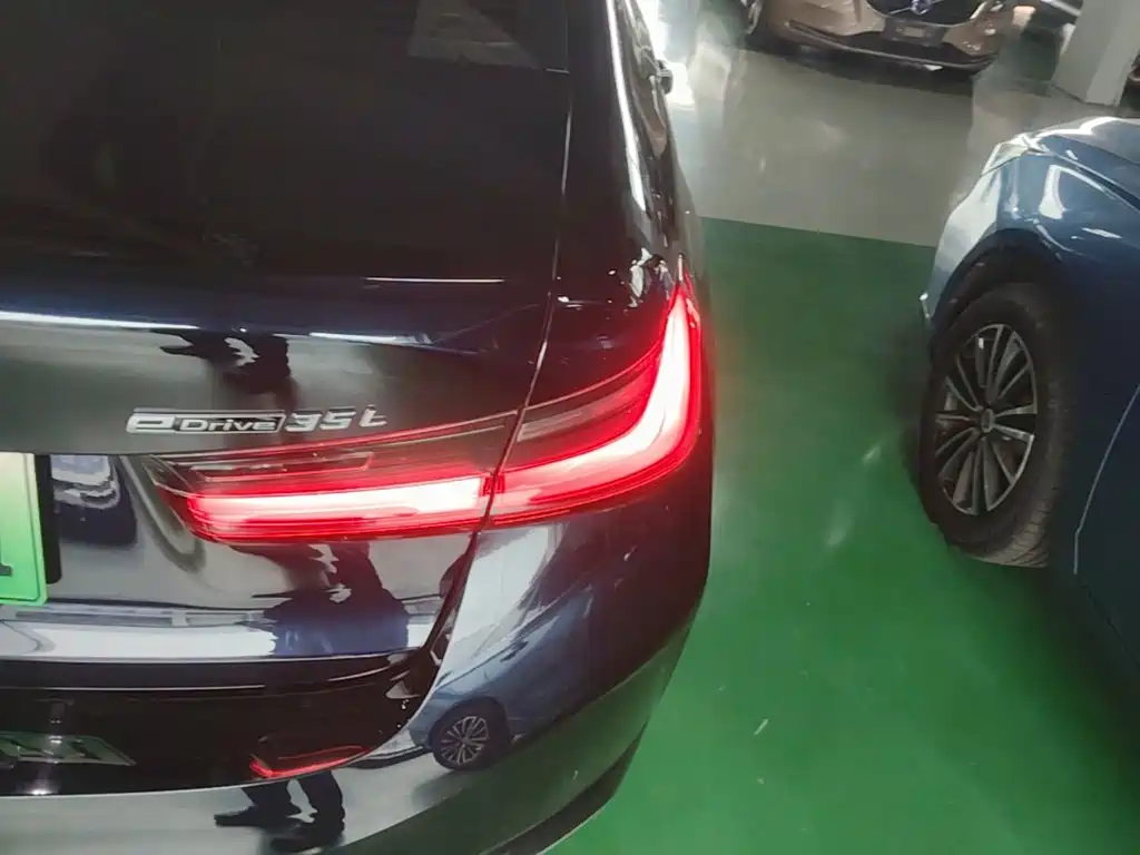 BMW i3 — фото 8