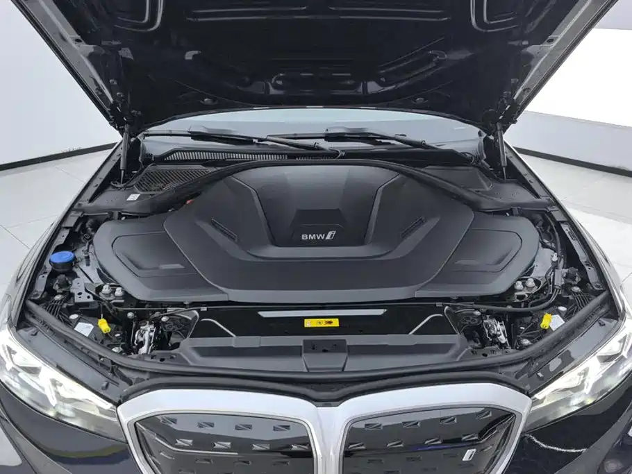 BMW i3 — фото 10