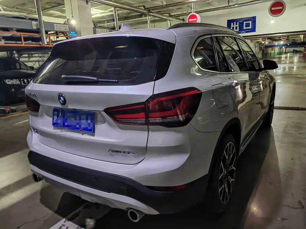 BMW X1 — фото 2