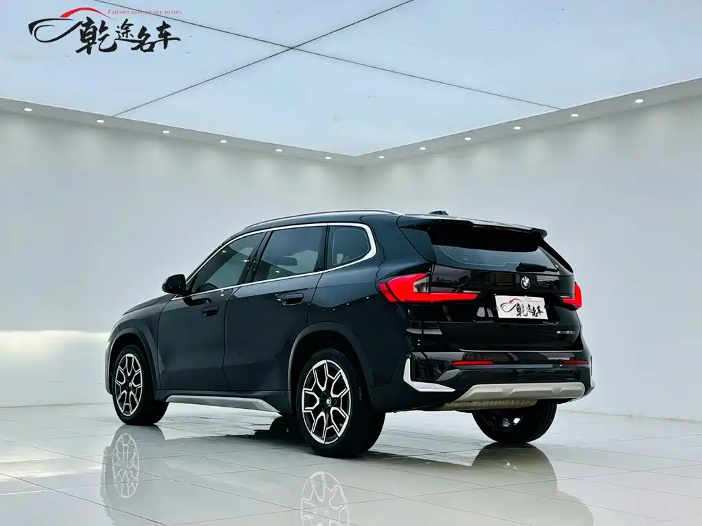 BMW X1 — фото 5