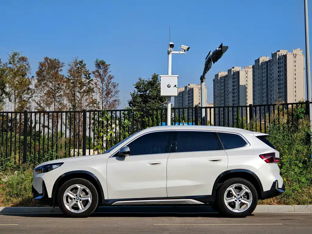 BMW X1 — фото 2