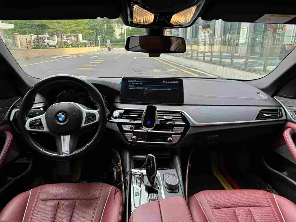 BMW 5 Series New Energy — фото 7