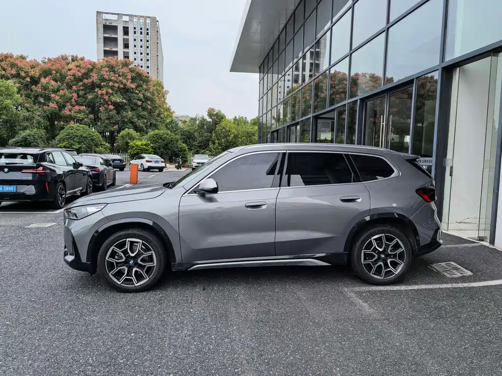BMW X1 — фото 2