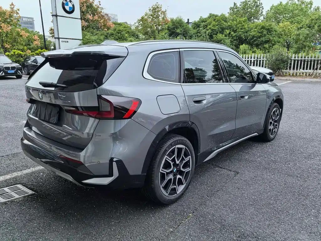 BMW X1 — фото 3