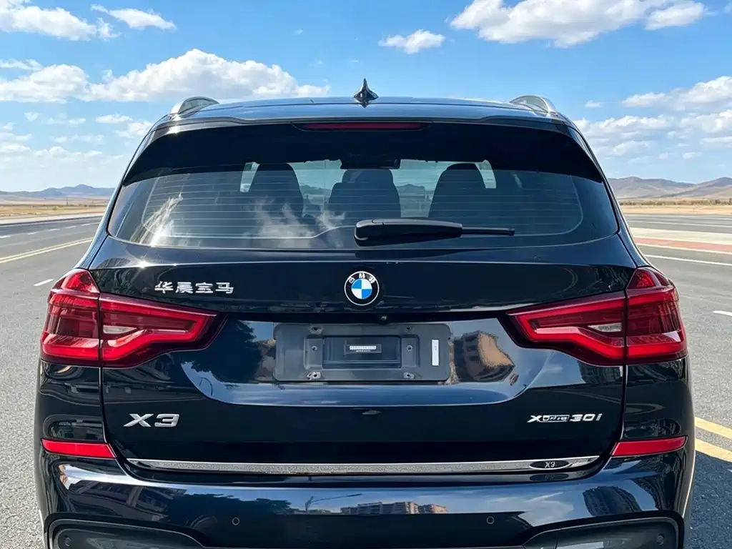 BMW X3 — фото 13