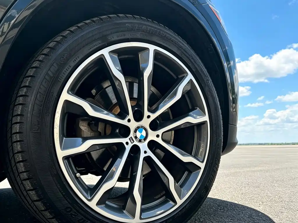 BMW X3 — фото 3