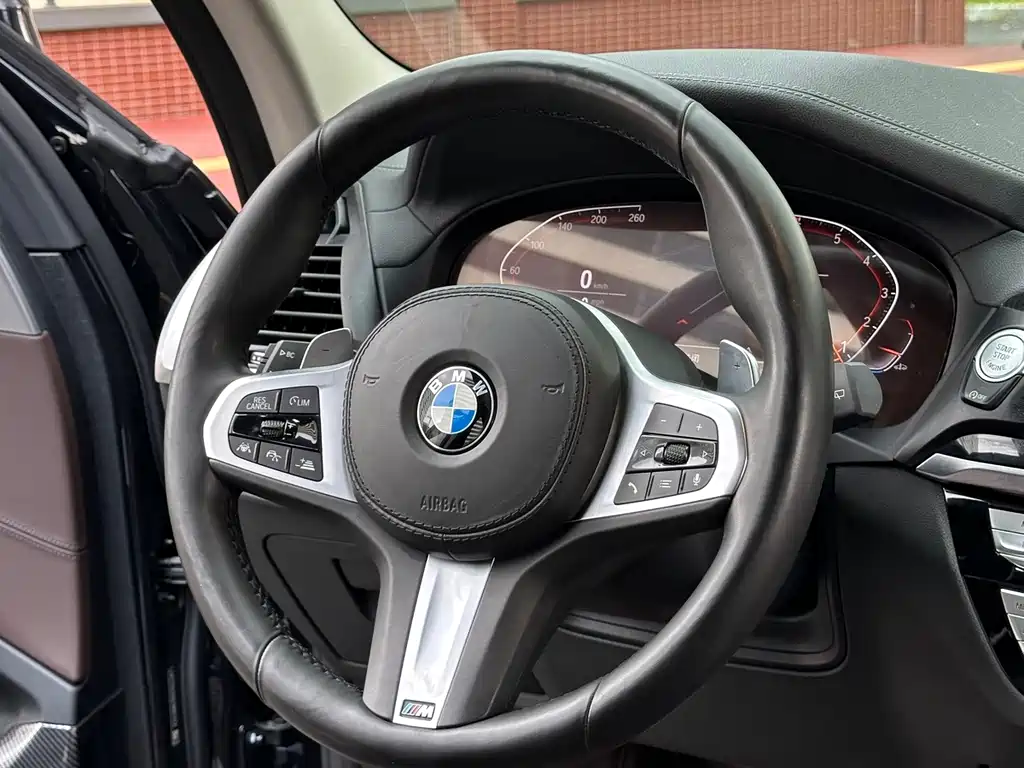 BMW X3 — фото 11