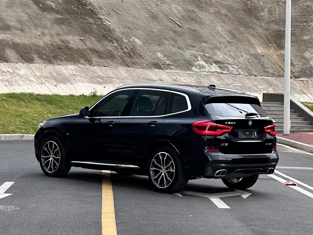 BMW X3 — фото 10
