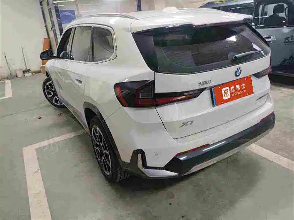 BMW X1 — фото 2