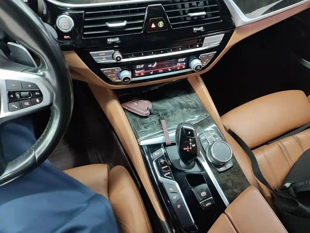 BMW 6 Series GT — фото 14