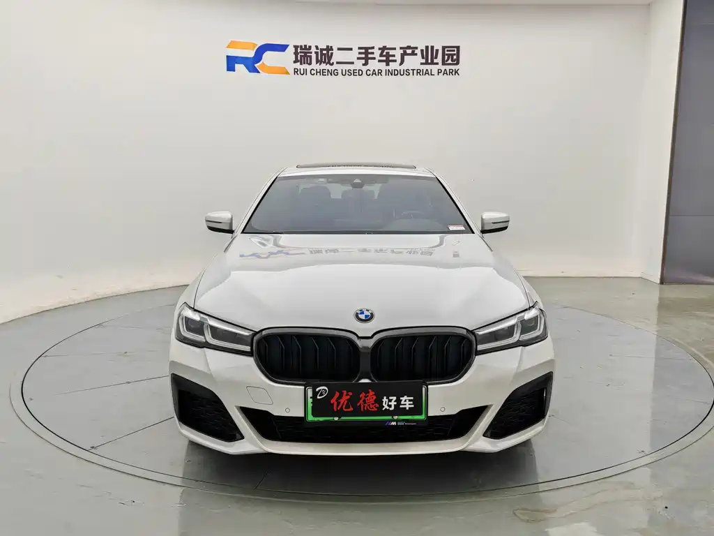 BMW 5 Series New Energy — фото 2