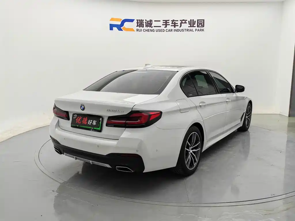 BMW 5 Series New Energy — фото 15