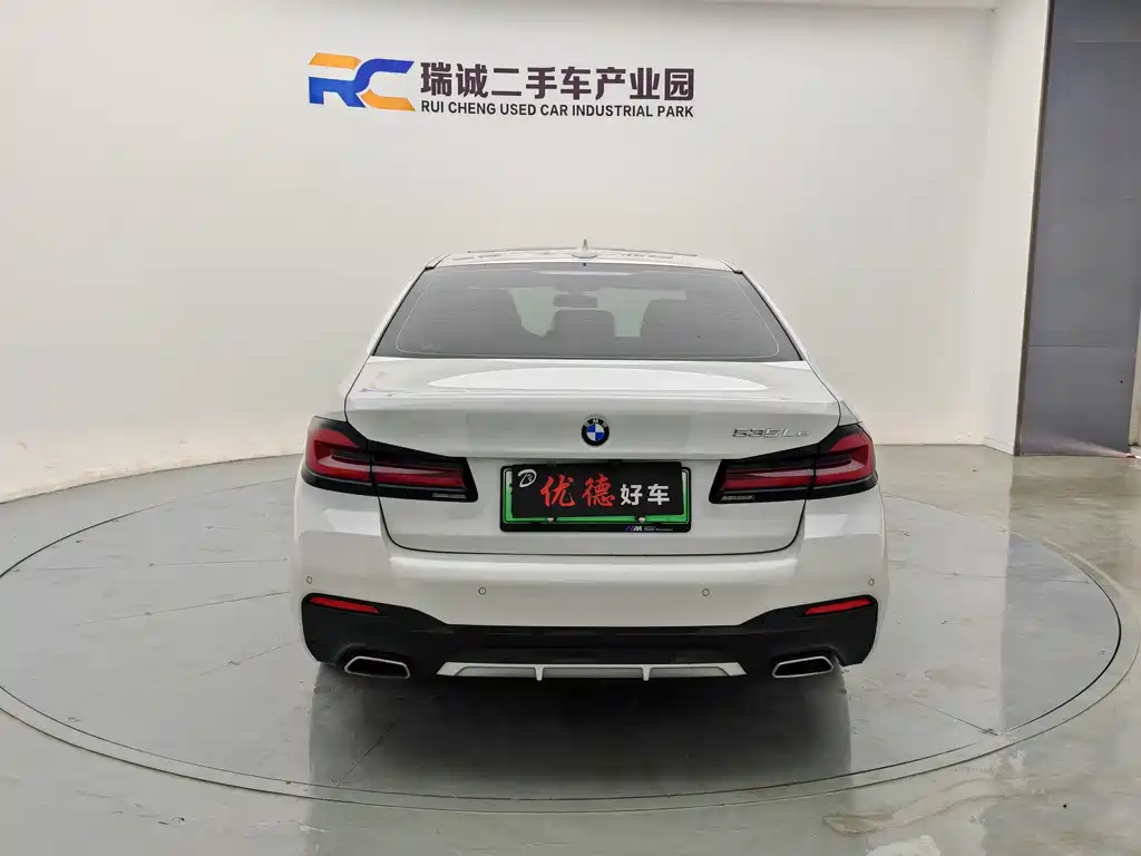 BMW 5 Series New Energy — фото 4