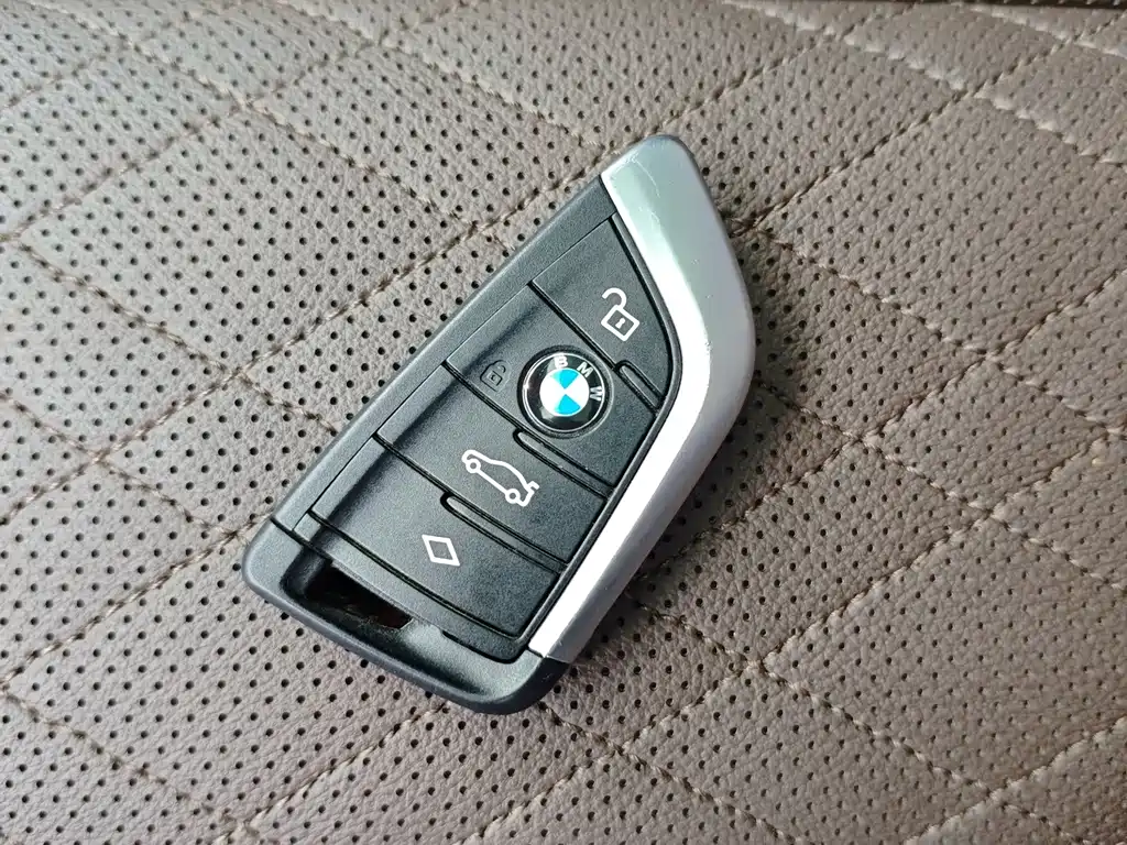 BMW X3 — фото 10