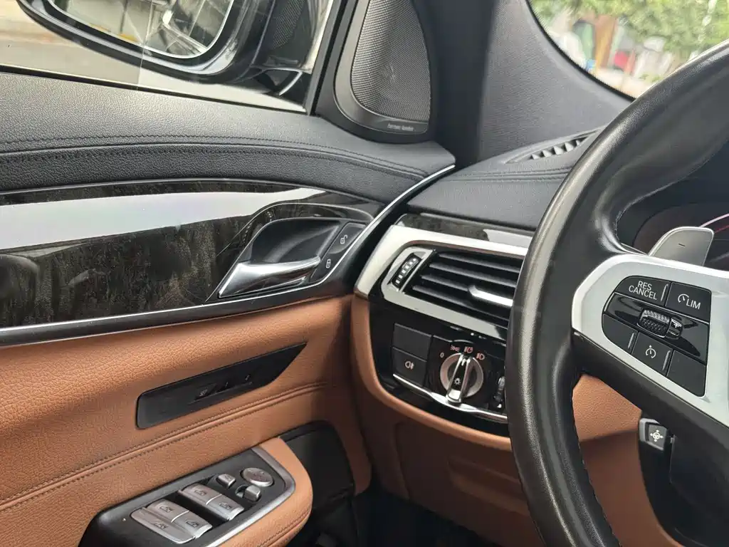 BMW 6 Series GT — фото 23