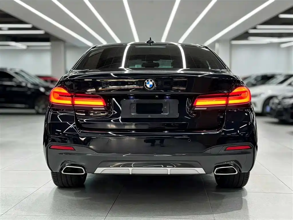 BMW 5 Series — фото 3