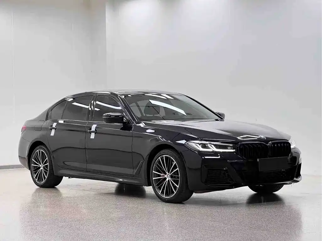 BMW 5 Series — фото 3
