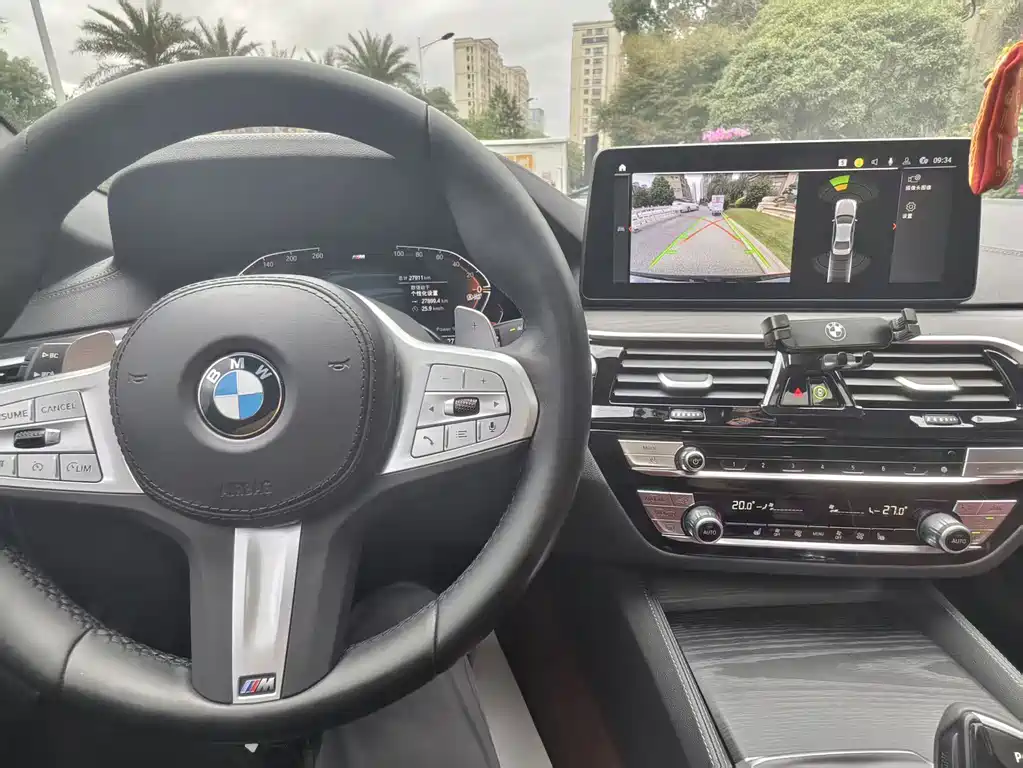 BMW 5 Series — фото 14