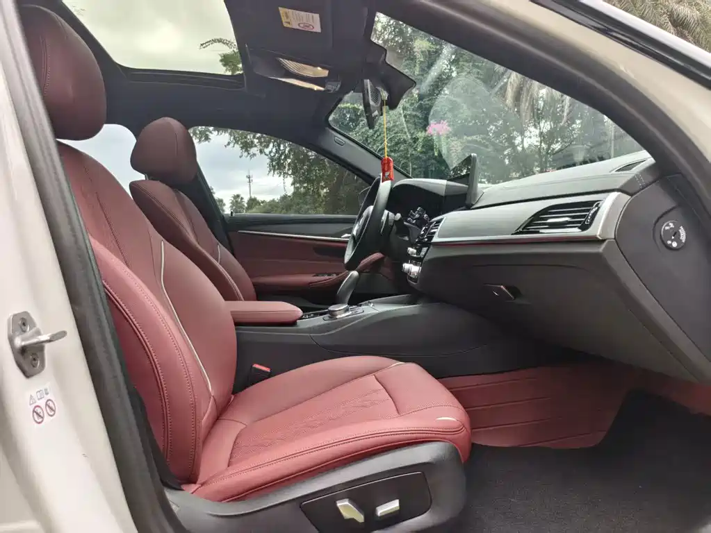 BMW 5 Series — фото 10