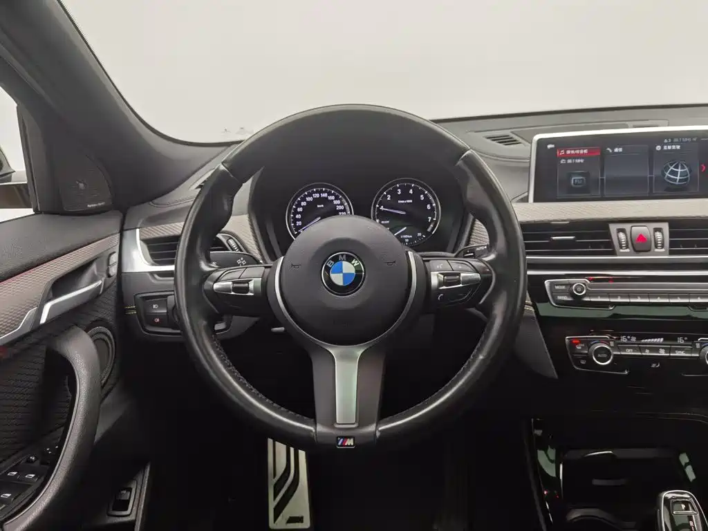 BMW X2 (Import) — фото 11