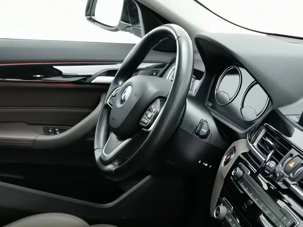 BMW X2 — фото 22