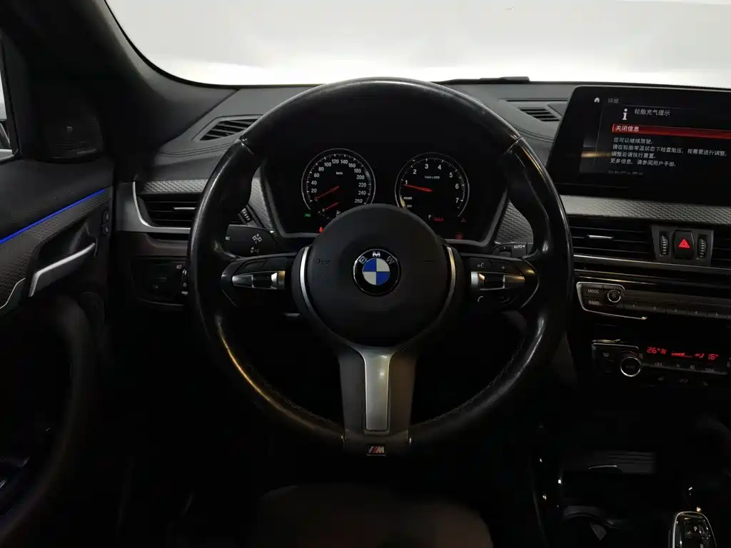 BMW X2 — фото 11