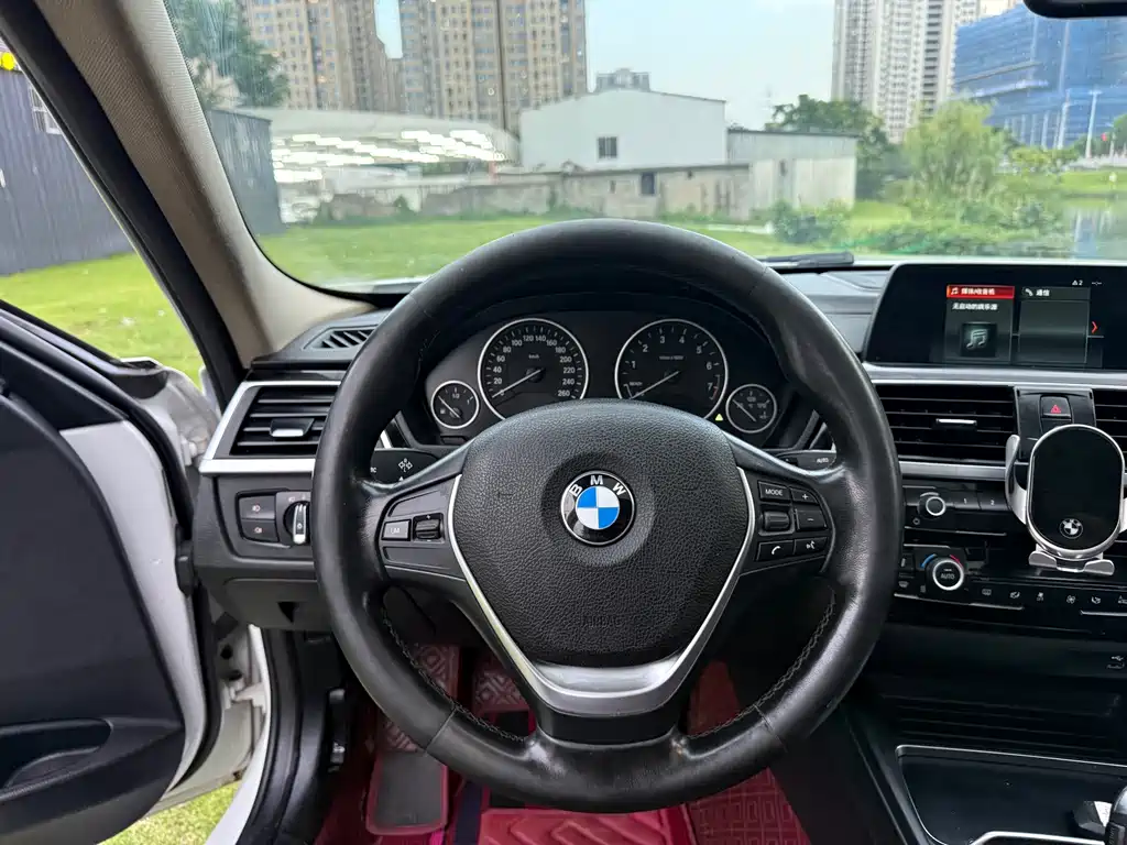 BMW 3 Series — фото 10