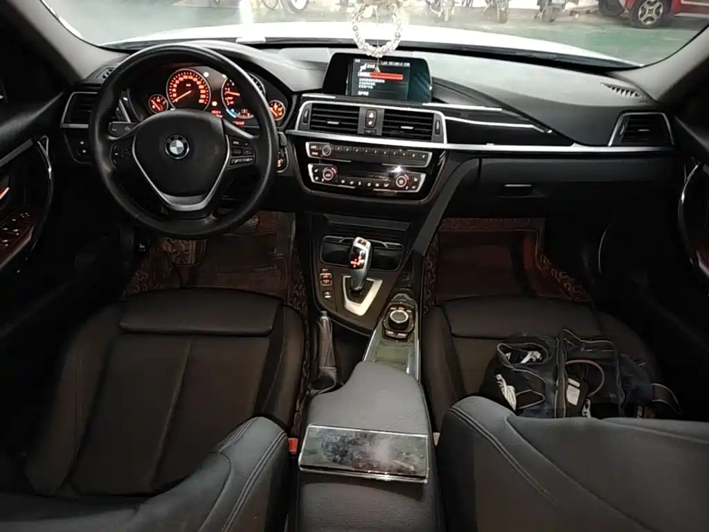 BMW 3 Series — фото 10