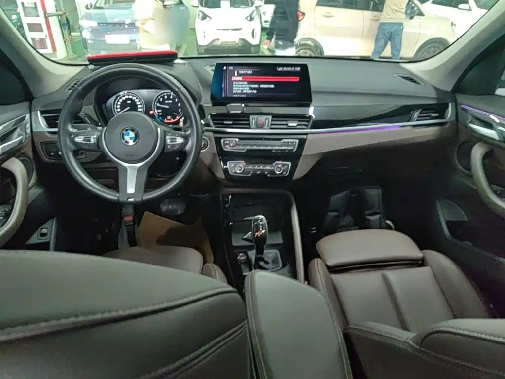 BMW X1 — фото 10