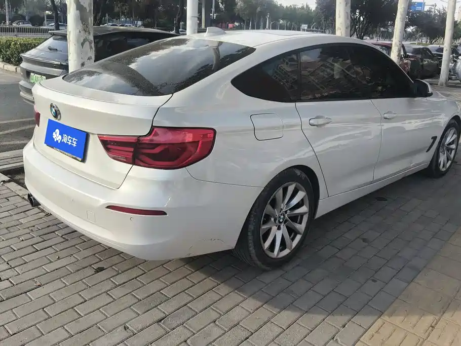 BMW 3 Series GT — фото 3