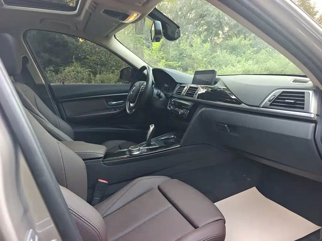 BMW 3 Series — фото 13