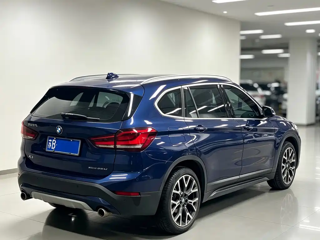BMW X1 — фото 3