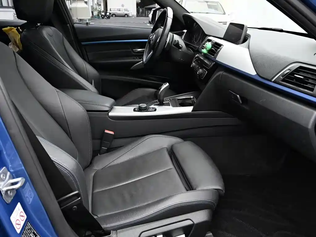 BMW 3 Series — фото 14