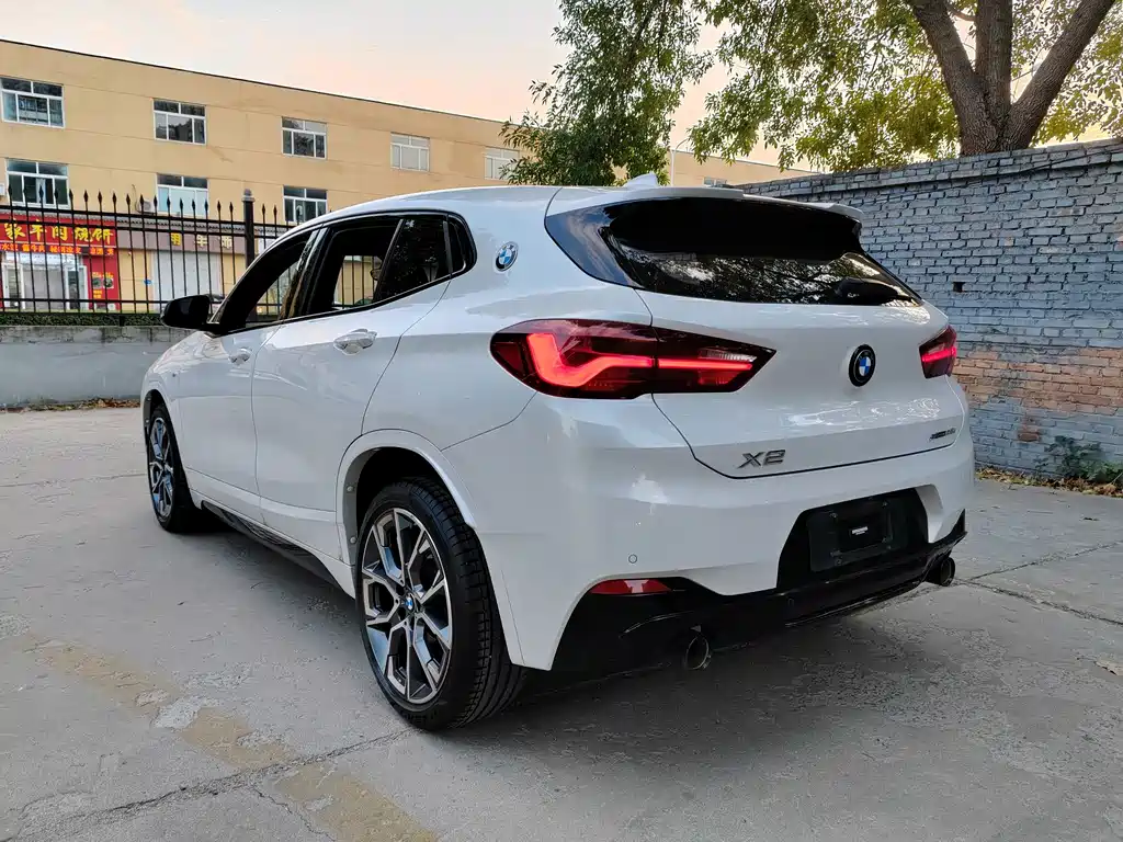 BMW X2 — фото 6