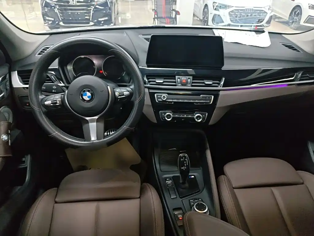 BMW X1 — фото 10