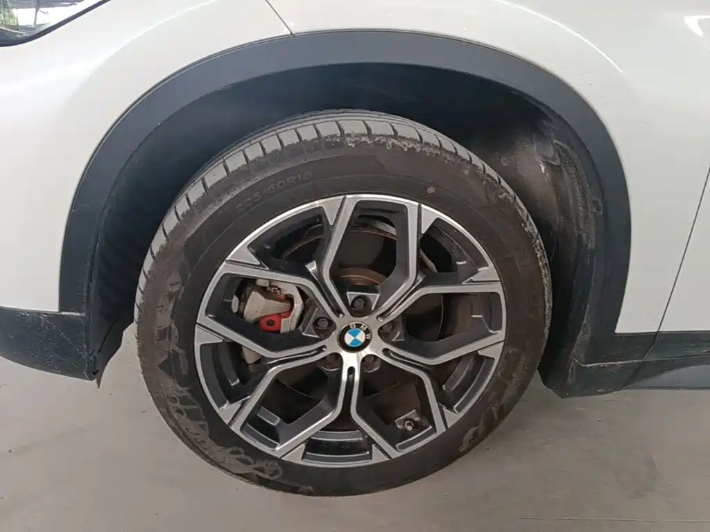 BMW X1 — фото 23
