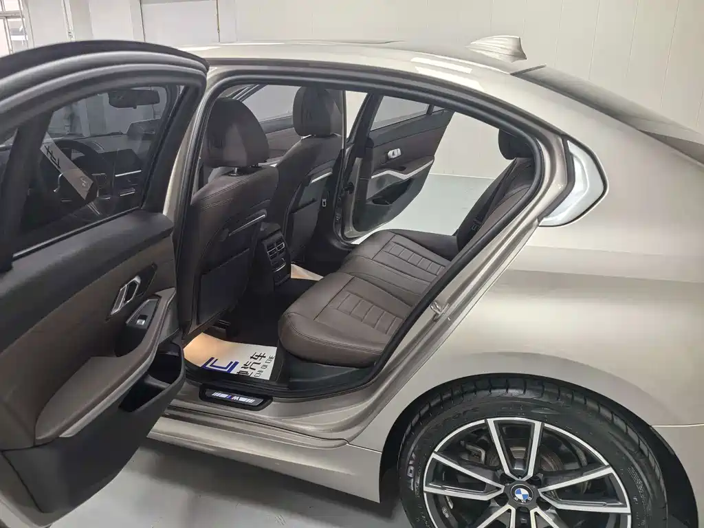 BMW 3 Series — фото 11